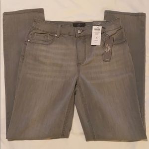 New Chico’s Light Gray So Lifting Slim Leg Jeans